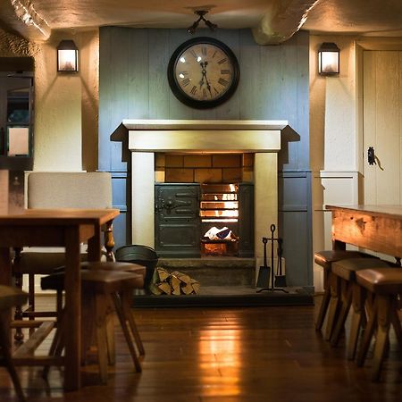 The Fenwick Steak & Seafood Pub 호텔 Claughton 외부 사진