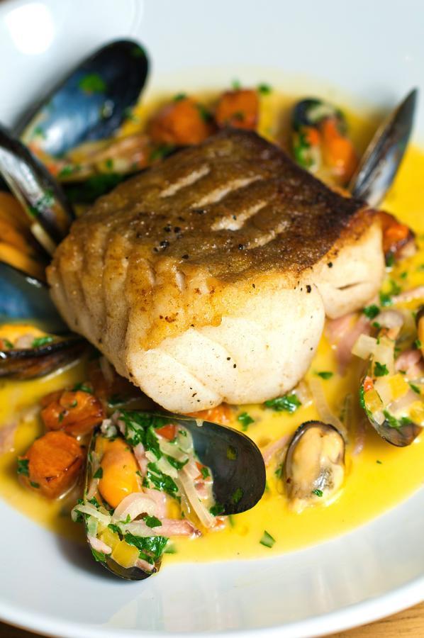 The Fenwick Steak & Seafood Pub 호텔 Claughton 외부 사진